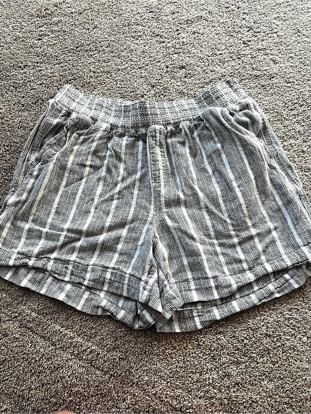 BRIGGS Striped Shorts in Gray & White